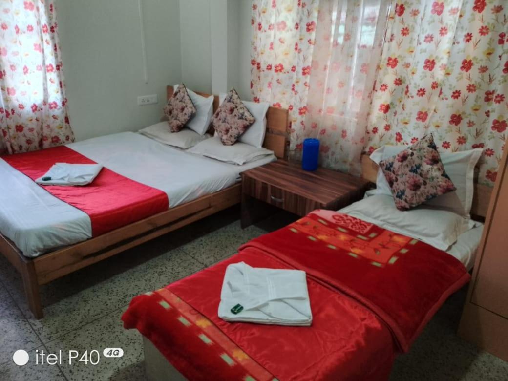 Hotel Noryang Gangtok Extérieur photo