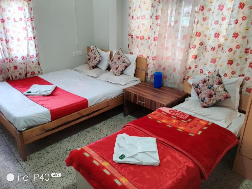 Hotel Noryang Gangtok Extérieur photo