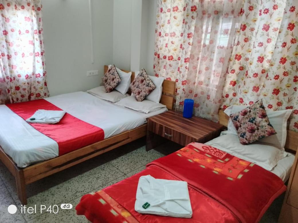 Hotel Noryang Gangtok Extérieur photo